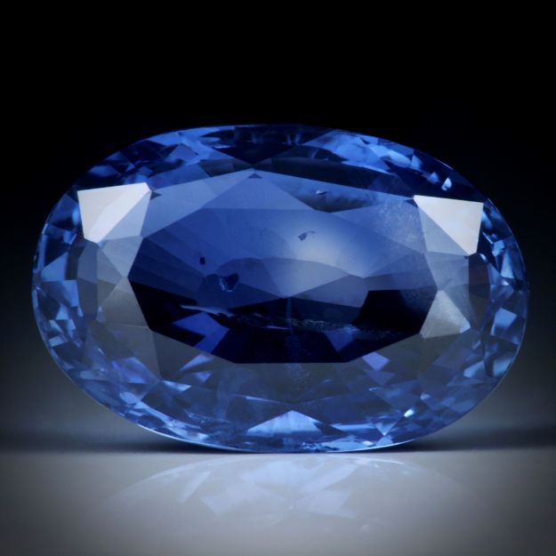 Saphir unerhitzt 5.14ct.  ca.12x8x5mm