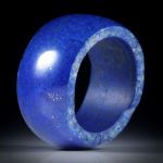 Edelsteinring Lapislazuli, Bandring, seitlich naturbelassen, Breite 11-14mm, Innendurchmesser 19mm