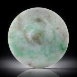 Jadeit Burma, Rondelle, konkav zur Spitze geschliffen und poliert, ca.43x43x14mm