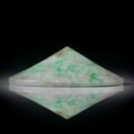 Jadeit Burma, Rondelle, konkav zur Spitze geschliffen und poliert, ca.43x43x14mm