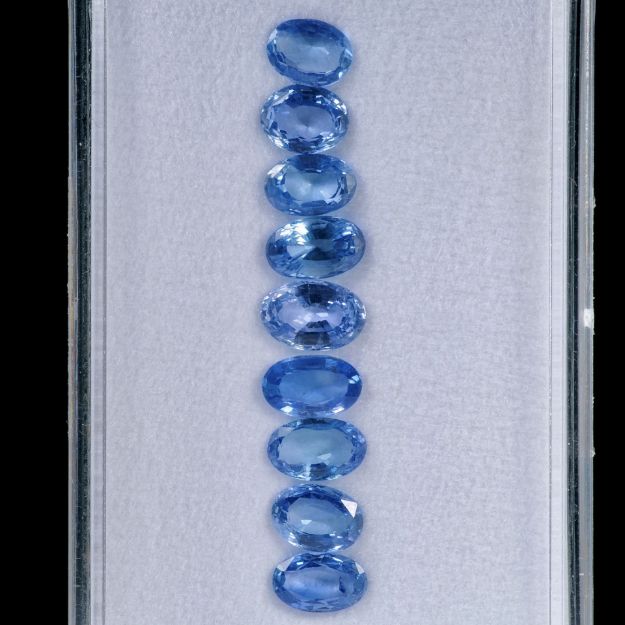 Saphir Ceylon unerhitzt 7.35ct. Lot aus 9 Steinen, Grösse ca.6-7mm