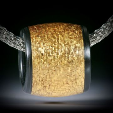Anhänger aus Glasfaser mit Blattgold in Karbon, Fassform matt, aussen gerundet, Bohrung 11mm, Länge 17mm, Aussendurchmesser 19mm