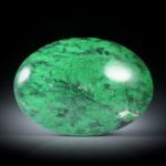 Chloromelanit, Maw-sit-sit, Cabochon oval ca.30.2x21.1x7.3mm, 30.07ct.