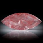 Quarz mit Einschluss und rötlichem Limonit 60.1ct. Navette ca.47x20x10mm