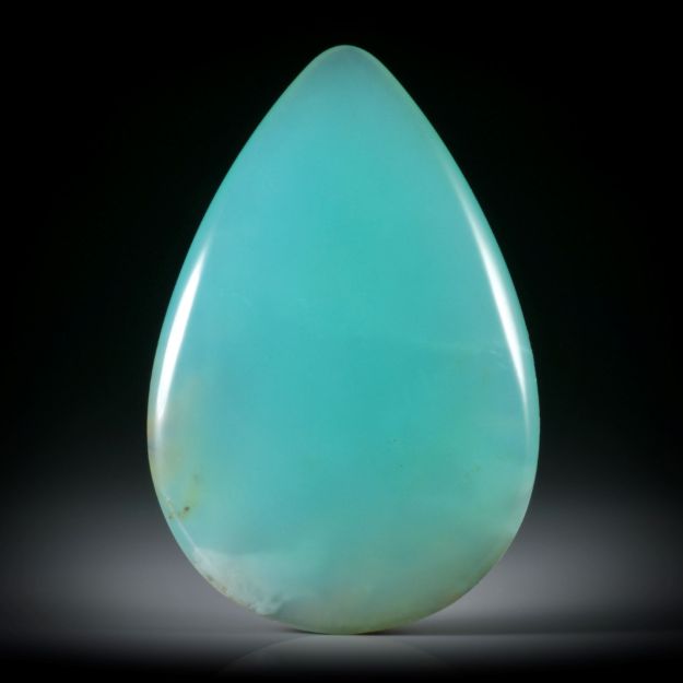 Andenopal transluzent, Tropfenform beidseitig bombiert ca.38x25.5x7.5mm