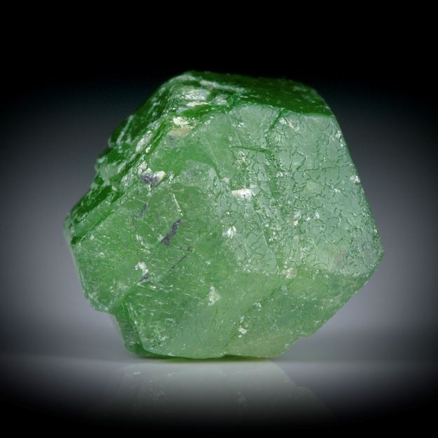 Demantoid Kristall 10.83ct. ca.10.5x10x9mm
