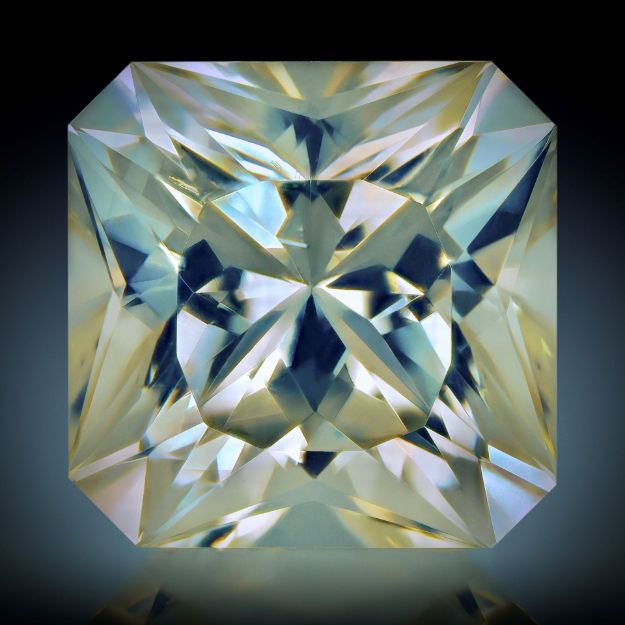 Labradorit 8.81ct. Viereck ca.12.4x12.3x9.7mm