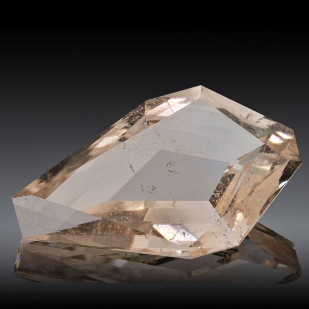 Morganit 59.45ct. Spiegelschliff ca.39.9X24.4X10.4mm