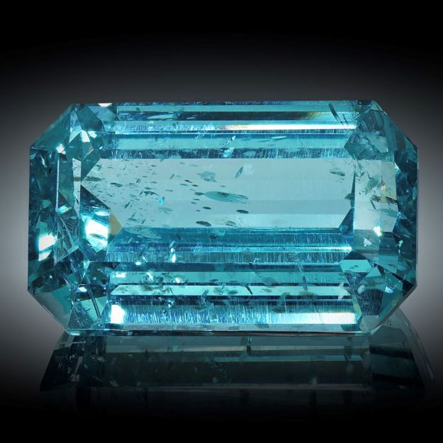 Apatit 16.98ct. Smaragdschliff ca.18.3x11.2x8.9mm