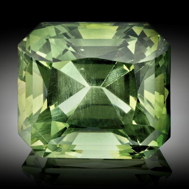 Apatit 14.83ct. ca.14.6x13x10.2mm