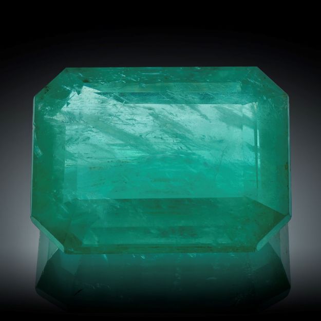 Smaragd 9.07ct. Smaragdschliff ca.14.7x11x6.5mm