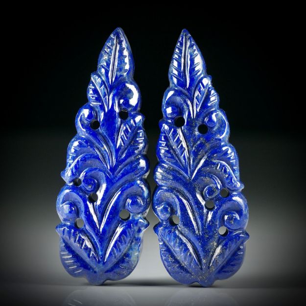 Lapislazuli Schnitzerei Paar 44.31ct. einseitig graviert, je ca.39x14x4.9mm