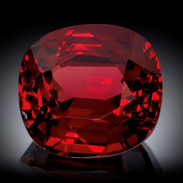 Spinell 1.68ct. Cushion Cut ca.7.2x6.7x4.4mm