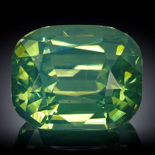 Zirkon 8.44ct. Cushion Cut ca.11.6x9.5x7.4mm