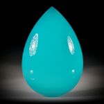 Achat 33.65ct. Tropfen Cabochon ca. 33x22x7.5mm, paraibafarbener Achat, gefärbt