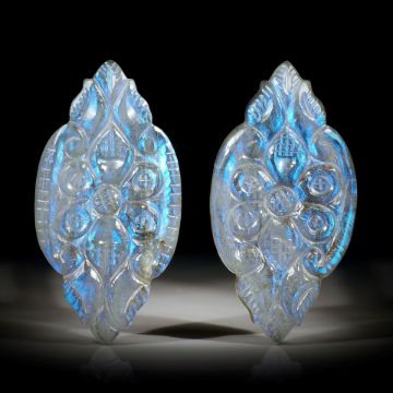 Labradorit Schnitzerei Paar 48.11ct. beidseitig graviert, je ca.39x20x4.5mm
