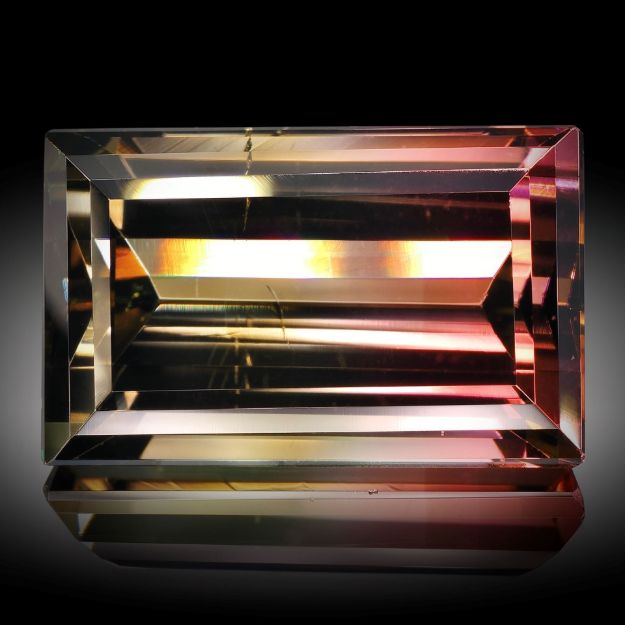 Turmalin 6.27ct. Treppenschliff ca.13.3x8.3x6.2mm