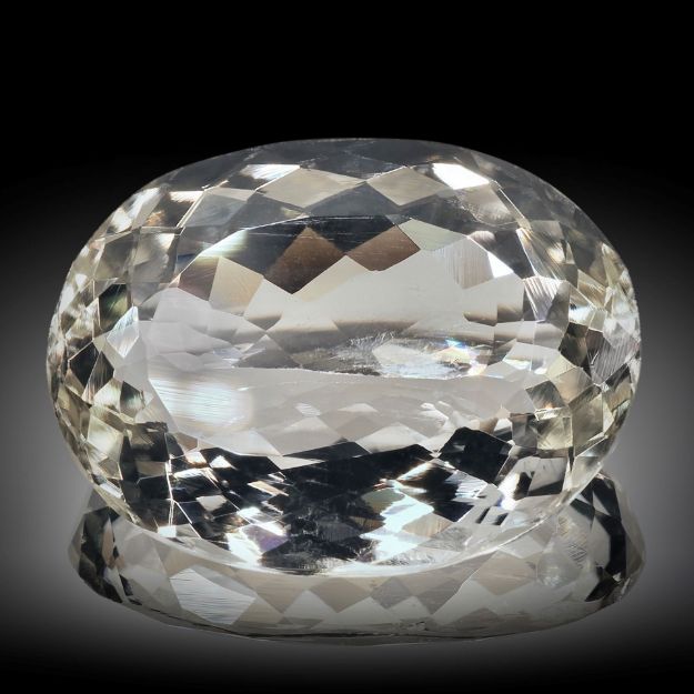 Sillimanit Ceylon 19ct. Grösse ca.20.7x15.6x7.4mm