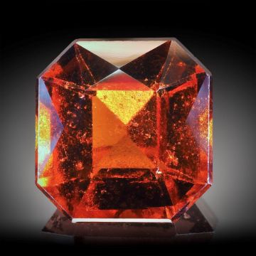 Granat 9.15ct. Grösse 12.5x11.9x7.2mm